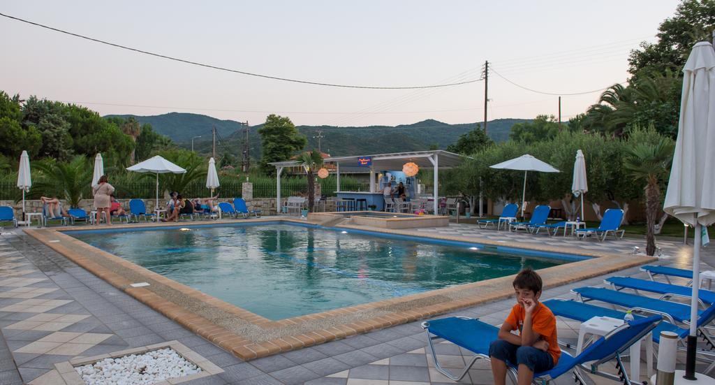 Hotel Stefani ซาร์ตี ภายนอก รูปภาพ